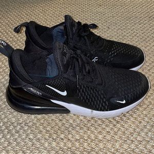 Nike AirMax 270